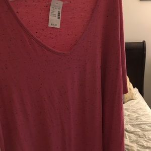 Woman’s quarter sleeve top